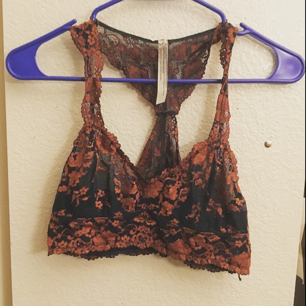 navy blue and orange bralette 🧡💙
